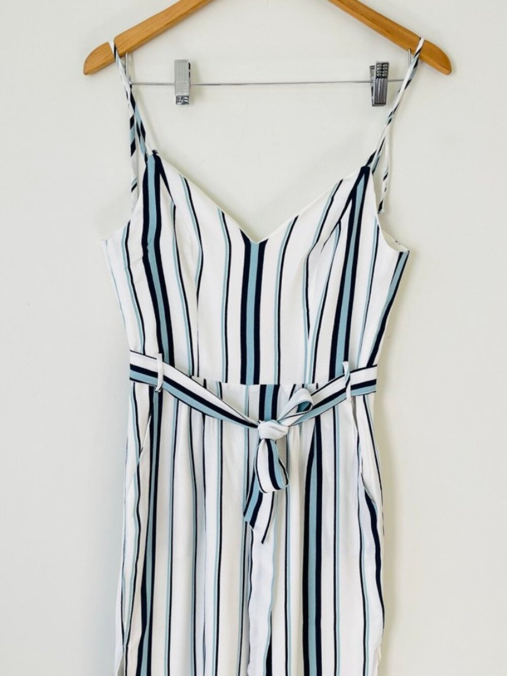 Lovers + Friends White Blue Striped Wide Leg Jumpsuit Sz S Resortwear Coastal - Picture 3 of 10